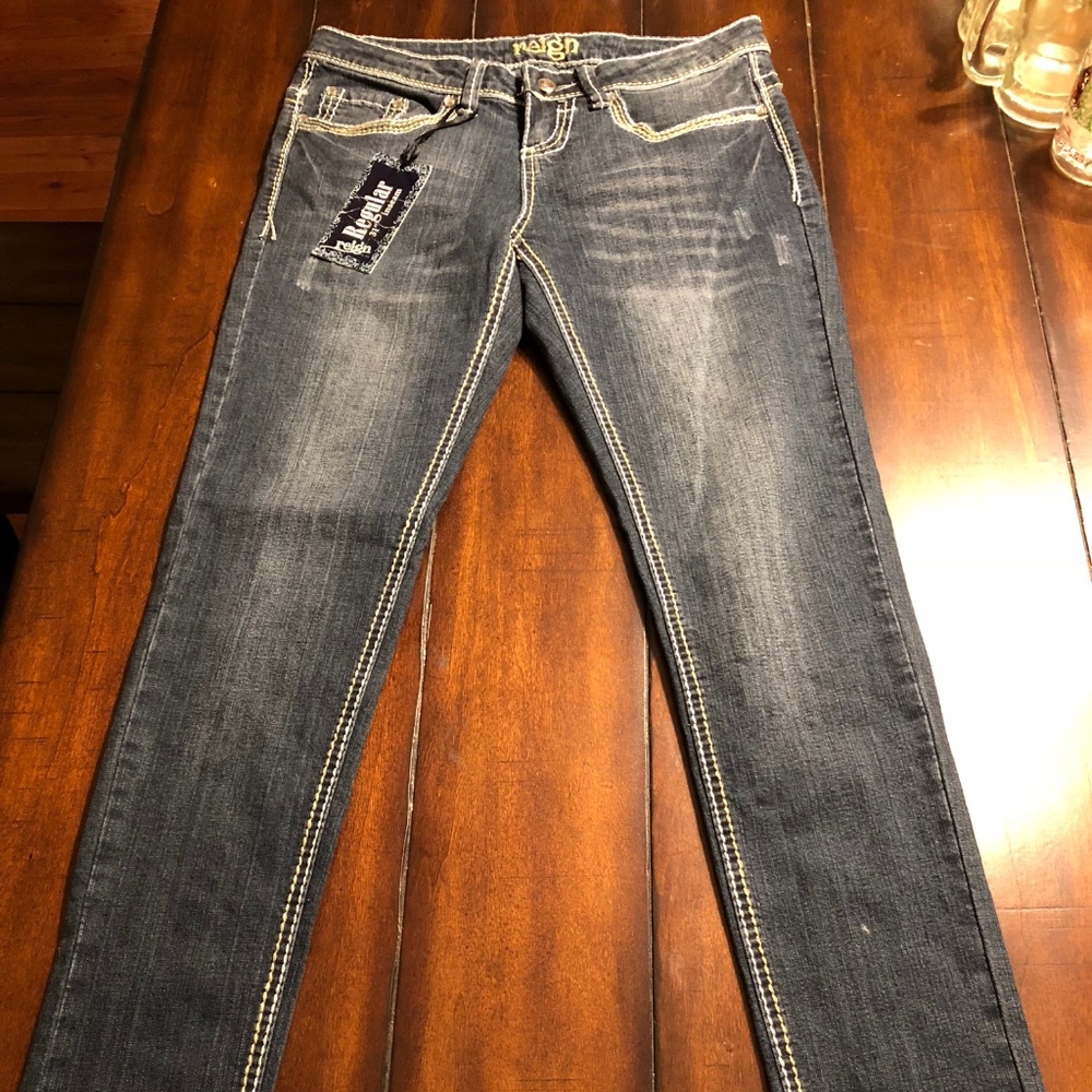 Reign Skinny Jeans NWT